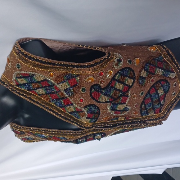 Royal Collections Vintage Beautiful beaded silk vest, Heavy, Sz M - Picture 2 of 5